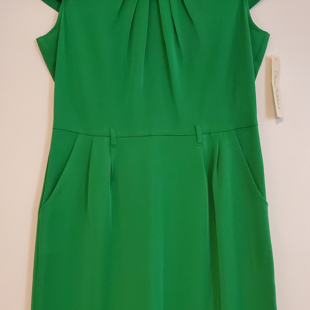 Olivia Matthews Green dress Sz14 only.
